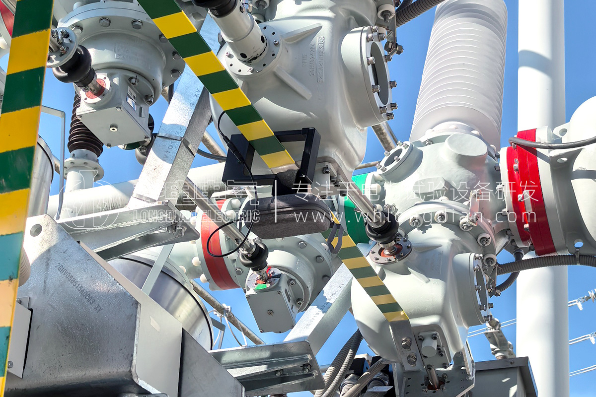 告別繁瑣收放線!武漢龍電電氣新一代無線雙端接地高壓開關(guān)綜合特性測試儀革新上市